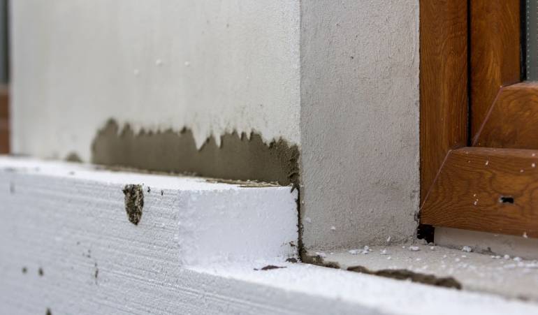 Common Winter Wall Problems: Cracks, Nail Pops, and Peeling Paint